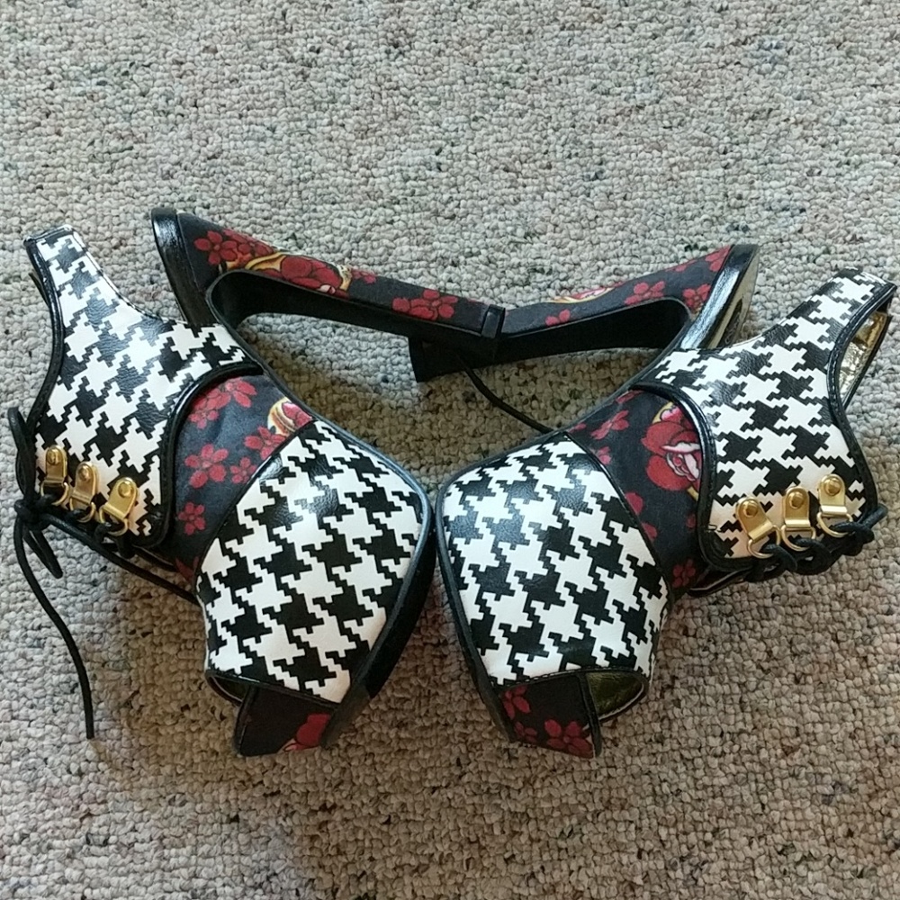 Booties - Picture 2 of 4